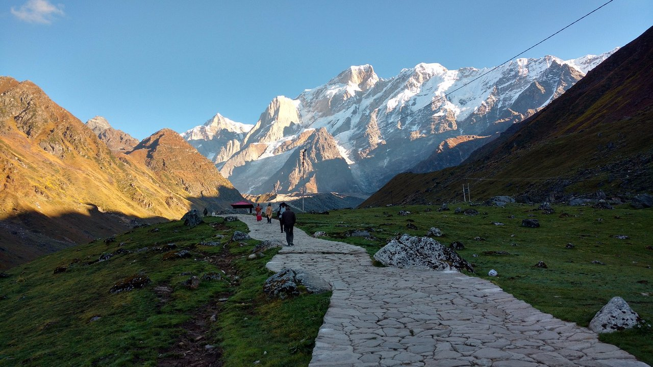 A Spiritual Haven Amidst the Himalayas