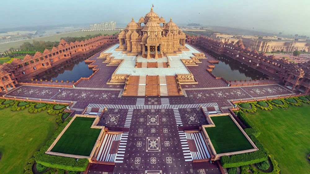 Akshardham Temple: A Spiritual and Architectural Marvel